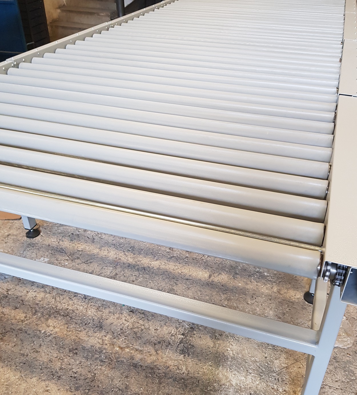 Plastik-Kılıflı-Zincir-Dişli-Rulolu-Konveyör-PVC-Cloated-Chain-Driven-Conveyor